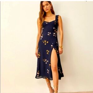 Reformation Fulton Dress size 4P Navy Floral